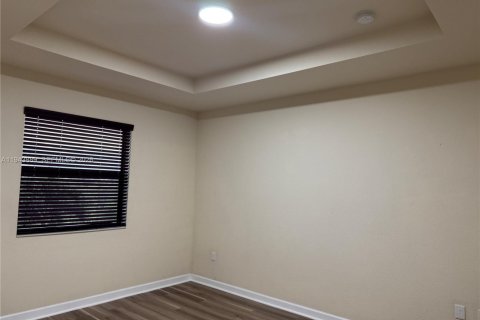 House in Cutler Bay, Florida 4 bedrooms, 201.6 sq.m. № 2000624 - photo 8