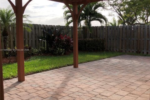 House in Cutler Bay, Florida 4 bedrooms, 201.6 sq.m. № 2000624 - photo 19