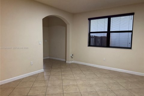 House in Cutler Bay, Florida 4 bedrooms, 201.6 sq.m. № 2000624 - photo 21