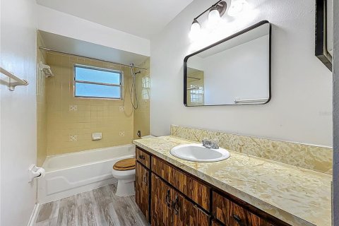House in Safety Harbor, Florida 2 bedrooms, 94.48 sq.m. № 1805134 - photo 23