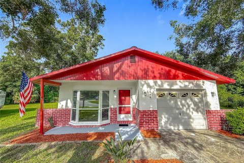 House in Safety Harbor, Florida 2 bedrooms, 94.48 sq.m. № 1805134 - photo 1
