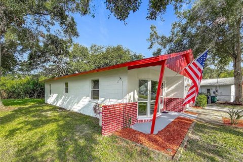 House in Safety Harbor, Florida 2 bedrooms, 94.48 sq.m. № 1805134 - photo 4