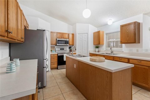 House in Ocoee, Florida 3 bedrooms, 185.06 sq.m. № 2407162 - photo 21