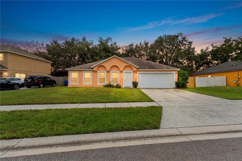 House in Ocoee, Florida 3 bedrooms, 185.06 sq.m. № 2407162 - photo 2