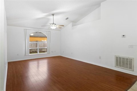 House in Ocoee, Florida 3 bedrooms, 185.06 sq.m. № 2407162 - photo 24