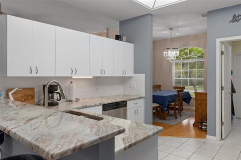 House in Homosassa, Florida 3 bedrooms, 168.8 sq.m. № 1913188 - photo 14