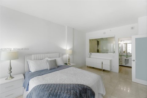 Condominio en alquiler en Miami Beach, Florida, 2 dormitorios, 83.61 m2 № 2088569 - foto 15