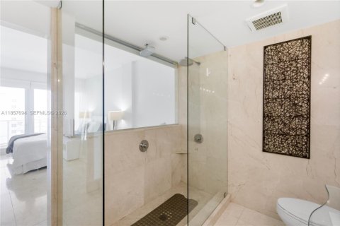 Condominio en alquiler en Miami Beach, Florida, 2 dormitorios, 83.61 m2 № 2088569 - foto 18