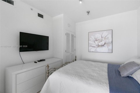Condominio en alquiler en Miami Beach, Florida, 2 dormitorios, 83.61 m2 № 2088569 - foto 12