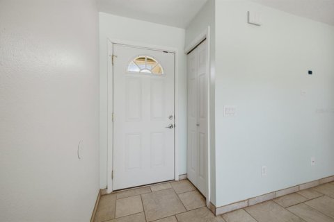 Villa ou maison à louer à Kissimmee, Floride: 3 chambres, 111.58 m2 № 2413730 - photo 3