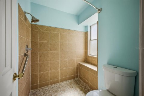 Villa ou maison à louer à Kissimmee, Floride: 3 chambres, 111.58 m2 № 2413730 - photo 11