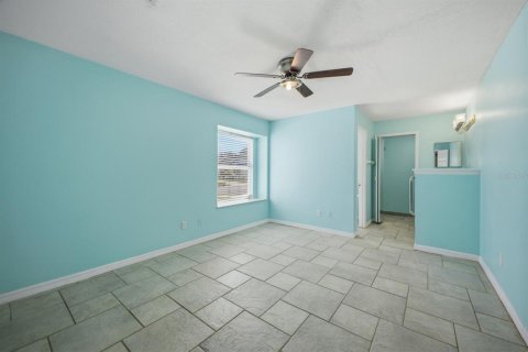 Villa ou maison à louer à Kissimmee, Floride: 3 chambres, 111.58 m2 № 2413730 - photo 9