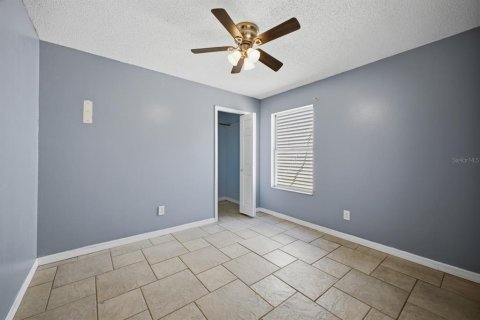 Villa ou maison à louer à Kissimmee, Floride: 3 chambres, 111.58 m2 № 2413730 - photo 14