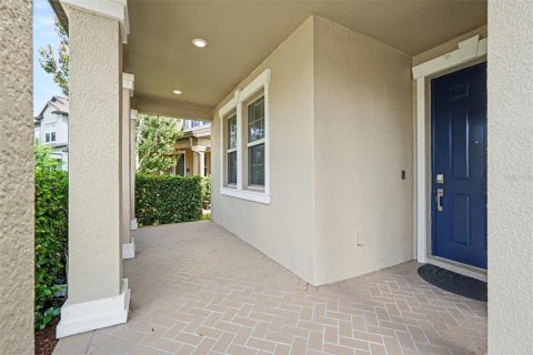 House in Land O' Lakes, Florida 5 bedrooms, 350.89 sq.m. № 2199070 - photo 3