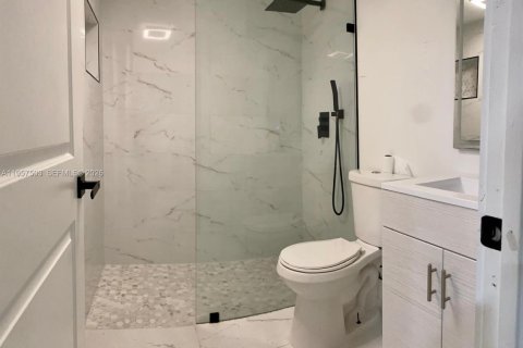 Copropriété à vendre à Pembroke Pines, Floride: 1 chambre, 68.65 m2 № 2019785 - photo 15