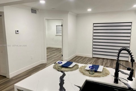 Condo à Pembroke Pines, Floride, 1 chambre  № 2019785