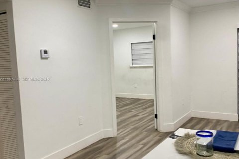 Copropriété à vendre à Pembroke Pines, Floride: 1 chambre, 68.65 m2 № 2019785 - photo 14