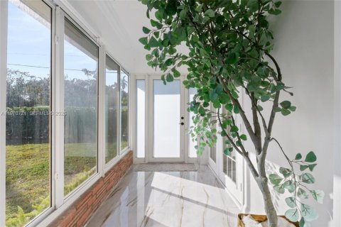 Купить виллу или дом в Майами, Флорида 3 спальни, 205.87м2, № 2032076 - фото 5