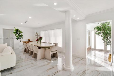 Купить виллу или дом в Майами, Флорида 3 спальни, 205.87м2, № 2032076 - фото 14