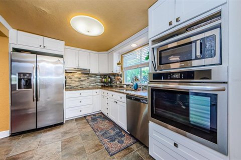 Villa ou maison à vendre à Tampa, Floride: 4 chambres, 168.99 m2 № 1755276 - photo 12