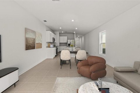 House in Eustis, Florida 3 bedrooms, 132.76 sq.m. № 2236721 - photo 3