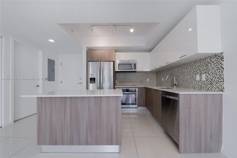 Купить кондоминиум в Дорал, Флорида 1 спальня, 64.85м2, № 2013215 - фото 8