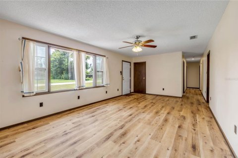 Villa ou maison à vendre à Port Orange, Floride: 3 chambres, 127.93 m2 № 2309890 - photo 12