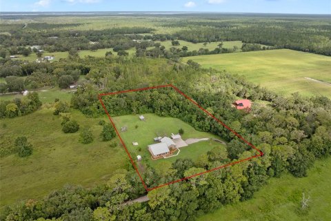 Casa en venta en Bunnell, Florida, 3 dormitorios, 195.19 m2 № 1880435 - foto 2