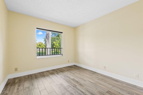 Touwnhouse à louer à Coral Springs, Floride: 4 chambres, 131.18 m2 № 2439218 - photo 16