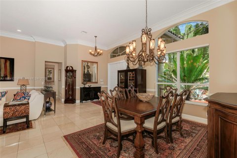 Villa ou maison à vendre à Pembroke Pines, Floride: 5 chambres, 258.27 m2 № 1931632 - photo 22