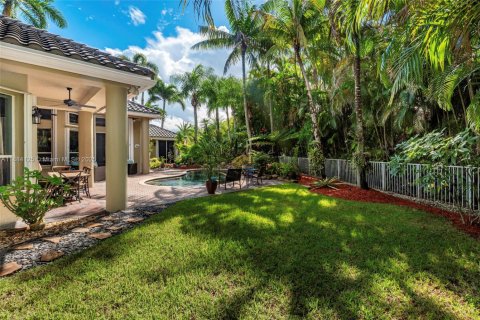 Villa ou maison à vendre à Pembroke Pines, Floride: 5 chambres, 258.27 m2 № 1931632 - photo 15