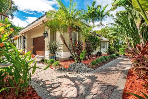 Villa ou maison à vendre à Pembroke Pines, Floride: 5 chambres, 258.27 m2 № 1931632 - photo 3