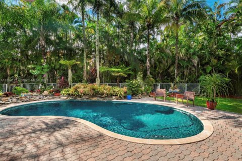 Villa ou maison à vendre à Pembroke Pines, Floride: 5 chambres, 258.27 m2 № 1931632 - photo 13