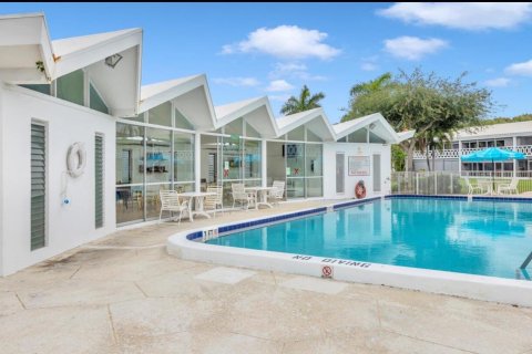 Condominio en alquiler en Tequesta, Florida, 2 dormitorios, 66.61 m2 № 1047646 - foto 1