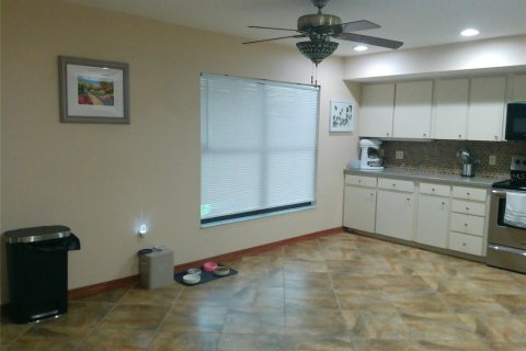 Villa ou maison à louer à Lakeland, Floride: 3 chambres, 148.83 m2 № 2149478 - photo 6