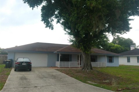 Villa ou maison à louer à Lakeland, Floride: 3 chambres, 148.83 m2 № 2149478 - photo 2