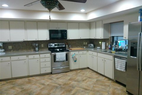 Villa ou maison à louer à Lakeland, Floride: 3 chambres, 148.83 m2 № 2149478 - photo 4