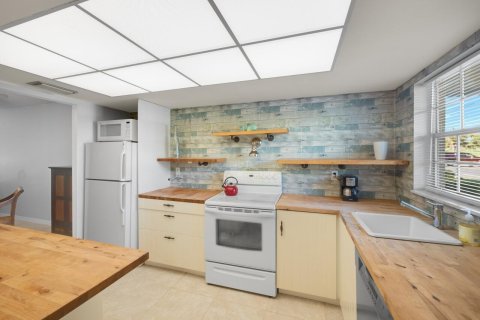Copropriété à vendre à West Palm Beach, Floride: 1 chambre, 98.29 m2 № 2183012 - photo 8