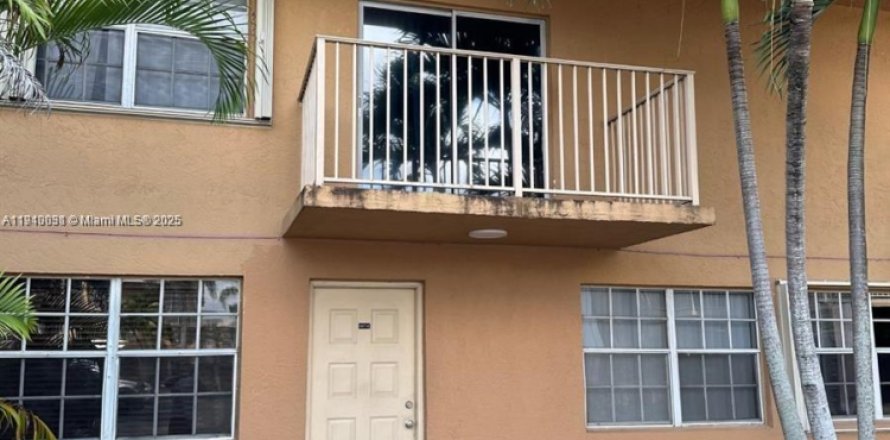 Touwnhouse à Miami, Floride 2 chambres, 76.55 m2 № 1966367