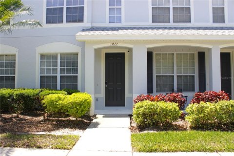 Townhouse in Tampa, Florida 2 bedrooms, 114.83 sq.m. № 1717346 - photo 1