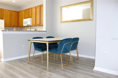 Townhouse in Tampa, Florida 2 bedrooms, 114.83 sq.m. № 1717346 - photo 7