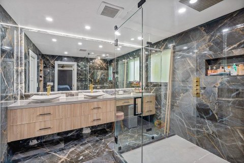 Casa en venta en Boca Raton, Florida, 5 dormitorios, 303.88 m2 № 2190854 - foto 18