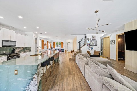 Casa en venta en Boca Raton, Florida, 5 dormitorios, 303.88 m2 № 2190854 - foto 10