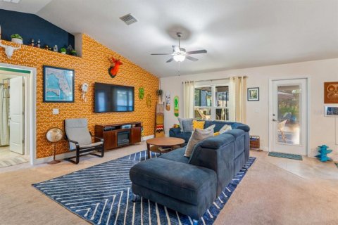 Villa ou maison à vendre à Weeki Wachee, Floride: 4 chambres, 163.6 m2 № 2398608 - photo 8