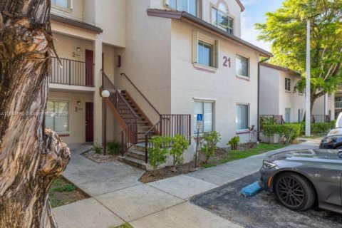 Copropriété à vendre à Miami, Floride: 2 chambres, 121.89 m2 № 1850420 - photo 22