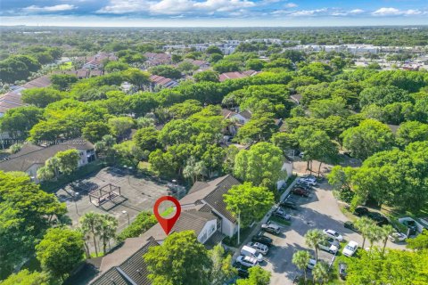 Copropriété à vendre à Miami, Floride: 2 chambres, 121.89 m2 № 1850420 - photo 28