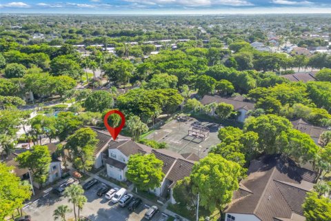 Copropriété à vendre à Miami, Floride: 2 chambres, 121.89 m2 № 1850420 - photo 25