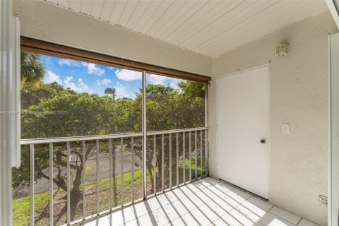 Copropriété à vendre à Miami, Floride: 2 chambres, 121.89 m2 № 1850420 - photo 19