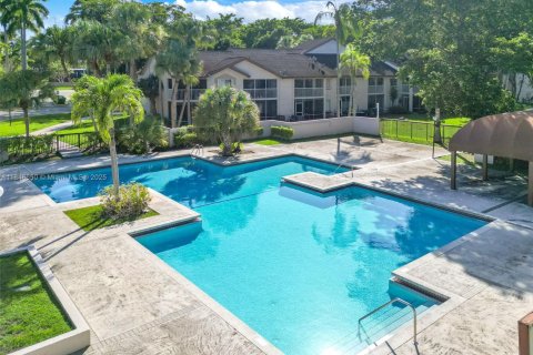 Copropriété à vendre à Miami, Floride: 2 chambres, 121.89 m2 № 1850420 - photo 24