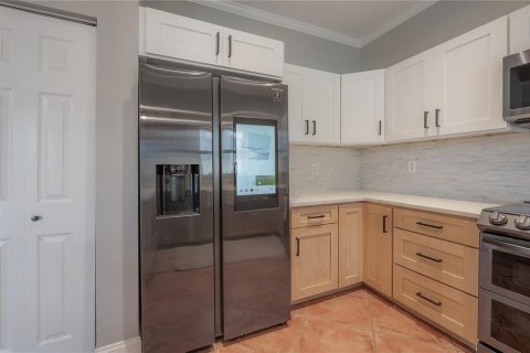 Touwnhouse à vendre à Treasure Island, Floride: 3 chambres, 187.29 m2 № 1876019 - photo 16